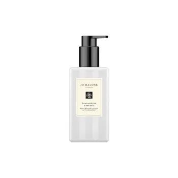 JM English Pear & FreesiaBody & Hand Lotion 250 Ml